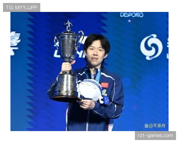 王楚钦赛场像战士，出机场像贵公子，看到他行李我瞬间怀疑自己人生选择